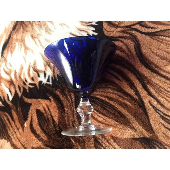 Single Colbalt Blue Stem Parfait Glass 5"Tall 5"Across Mint - Picture 1 of 7